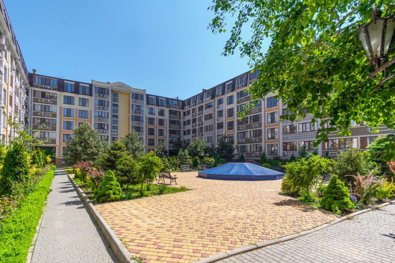 Apartamento Lakki Odesa Exterior foto